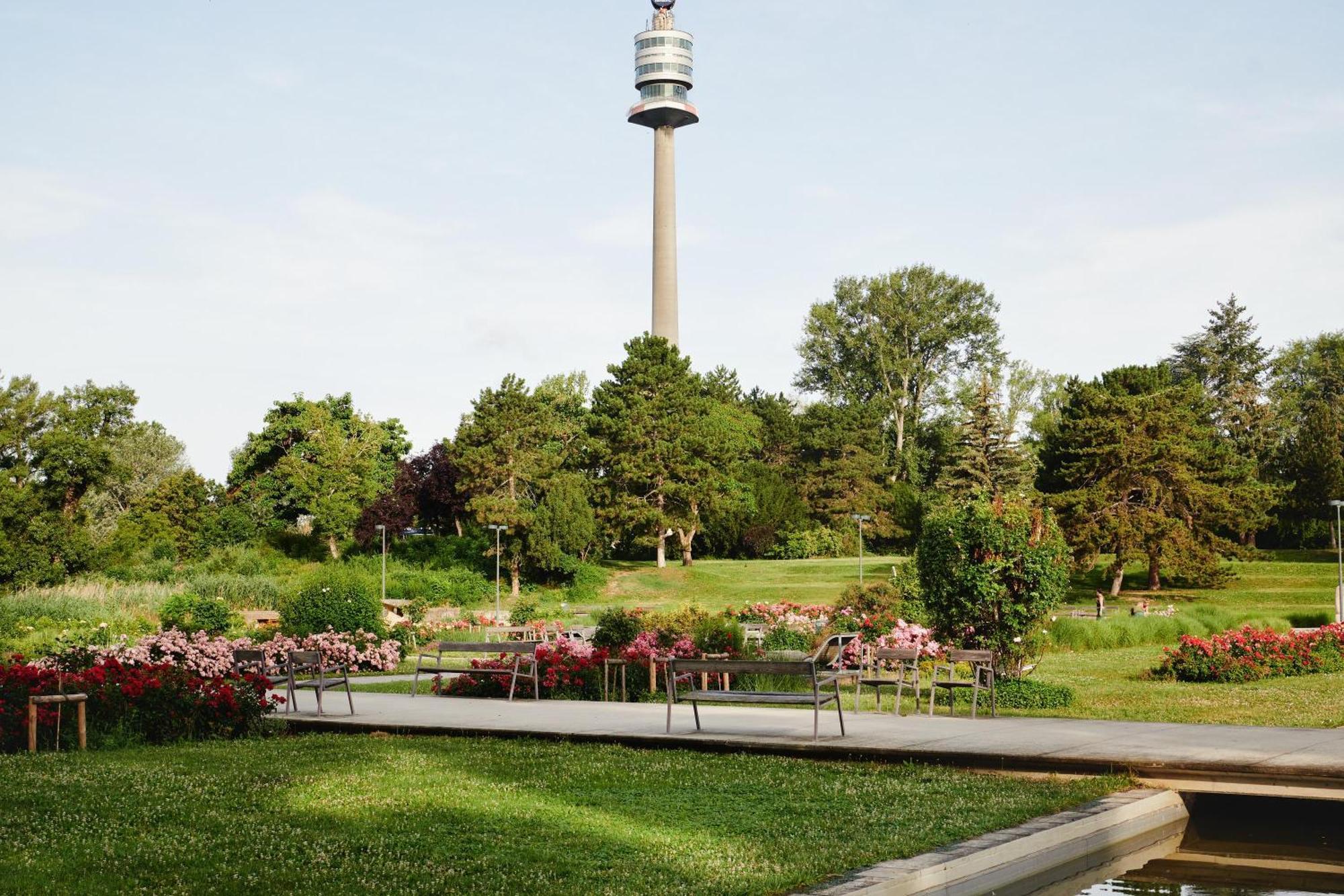 Spark By Hilton Donaustadt Hotel 4*